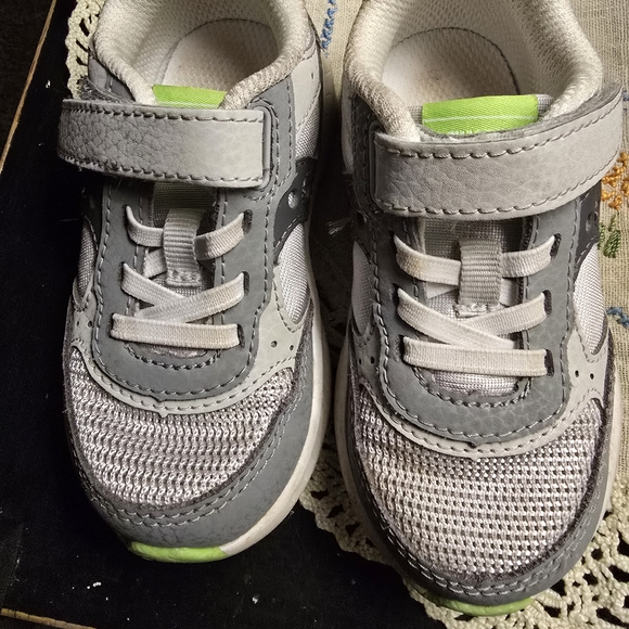 Saucony Other - Saucony Toddler Shoes Size 6M